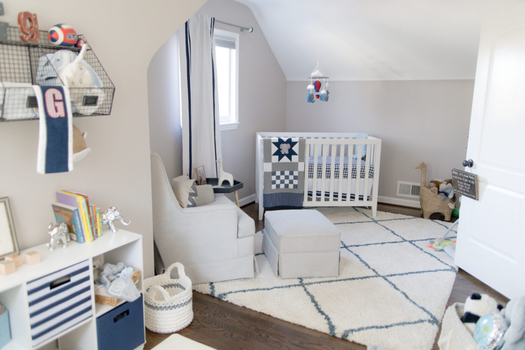 lifestyle photos of newborn baby's room