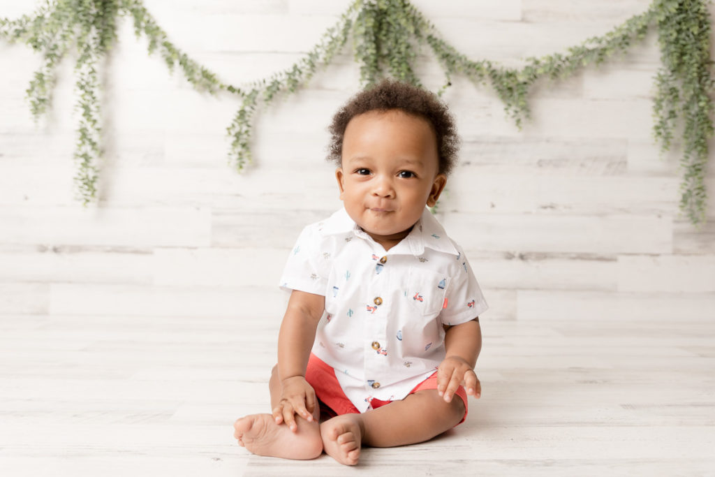 Maryland baby photographer captures Six month sitter
