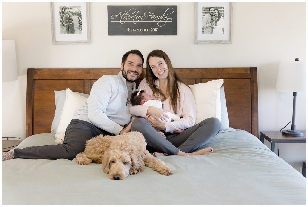 whole family in-home newborn pictures