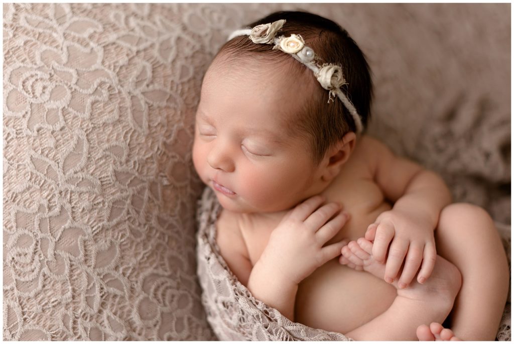 sleepy newborn image, pregnancy announcement + newborn photos
