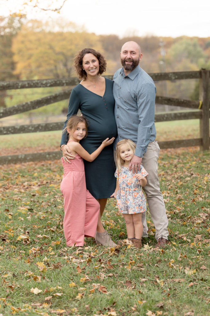 fall family photos at Woodlawn Manor